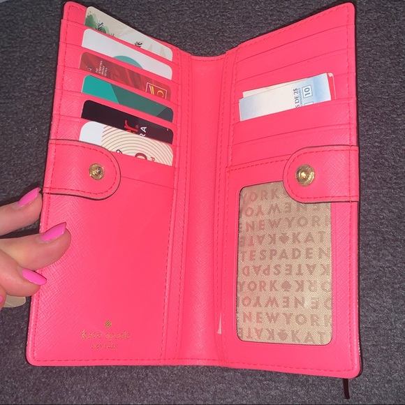 *KATE SPADE WALLET* - Picture 3 of 4
